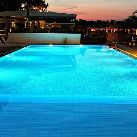 Szálloda Khaja Hotel&beach *